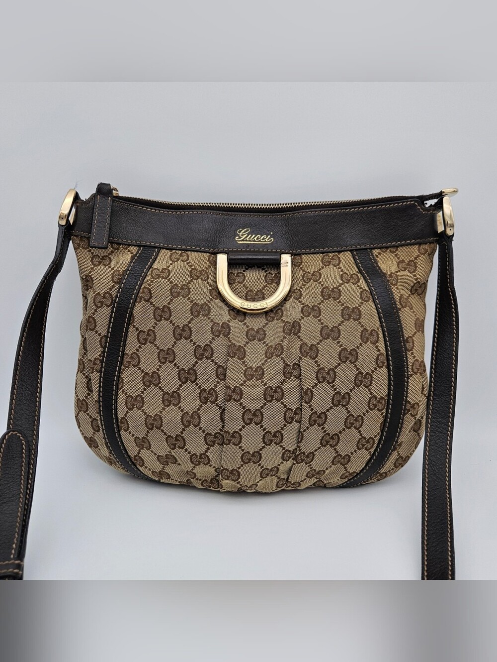 Authentic Gucci GG Canvas Abbey Vintage #4382M